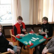 Spenna í spilamennsku í Oddfellowhúsinu