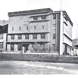 Húsið fullbyggt 1933