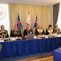 Fráfarandi Stórstúkustjórn við upphaf þingfundar.