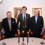F.v. Ingjaldur Ástvaldsson form. StLO, Björn Zoega forstjóri Landsspítala og hávl. stórsír Stefán B.…