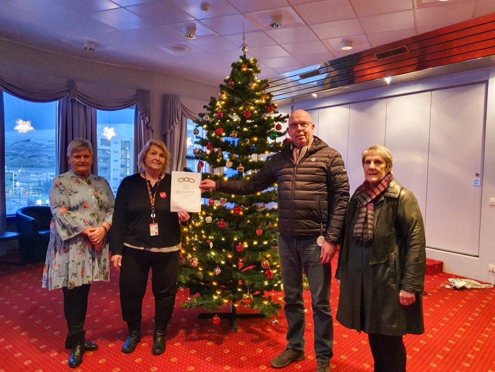 Stúkur  á Akureyri styrkja Velferðarsjóð Eyjafjarðar